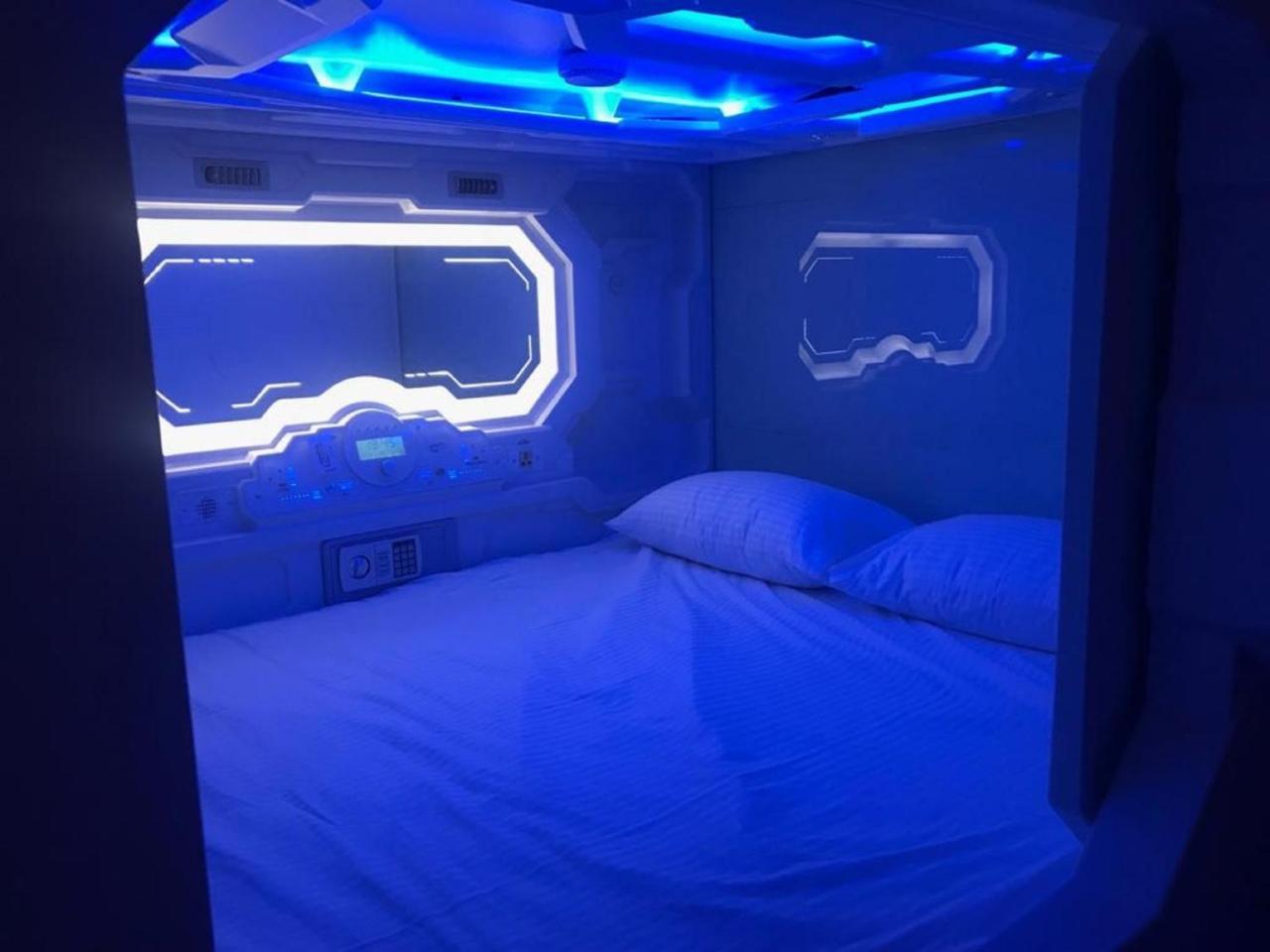 The Capsule Hotel Colombo Exterior foto