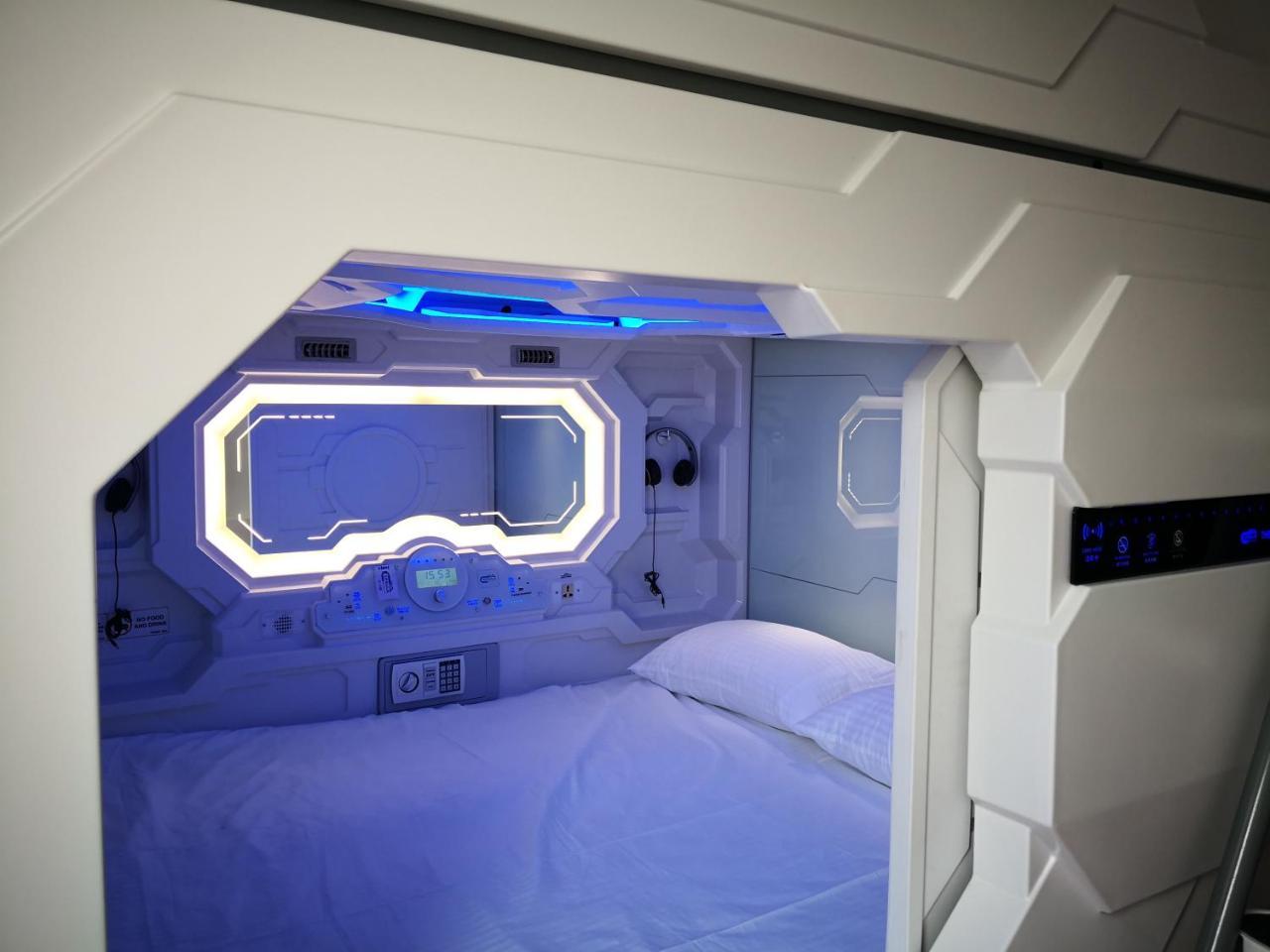 The Capsule Hotel Colombo Exterior foto